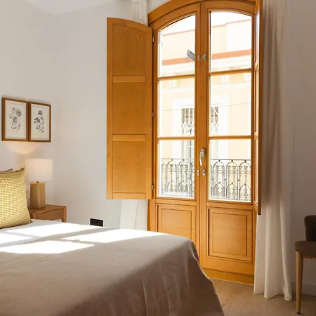 - Gracia 3-b Appartement *